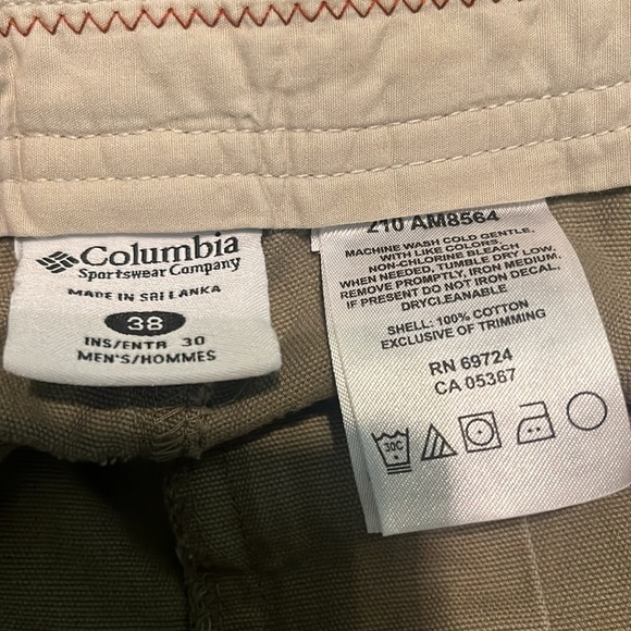 Men’s Columbia Omni-Shield Pants, 38x30 - Picture 9 of 10